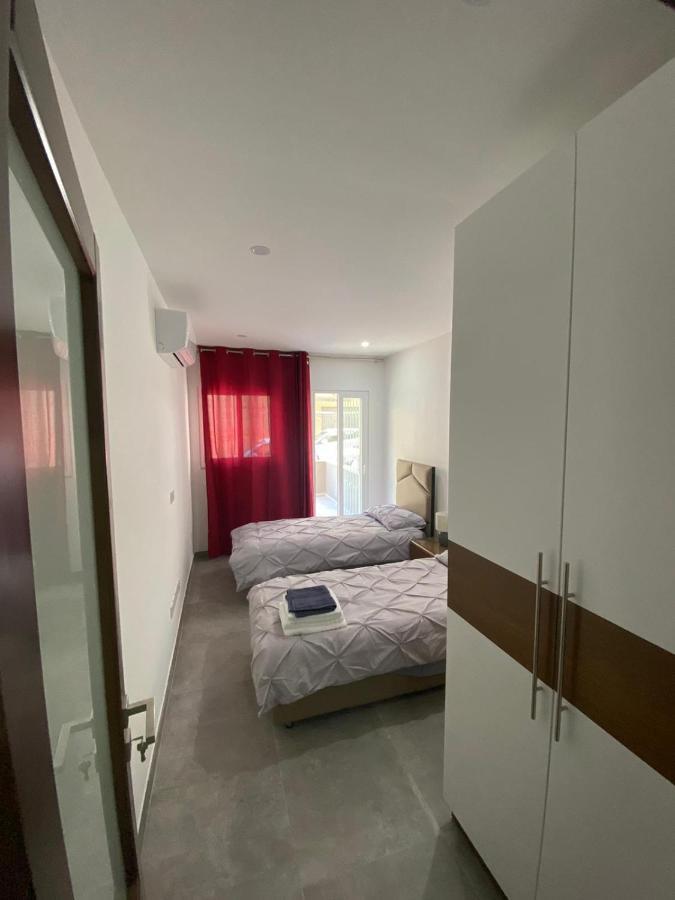 Gzira Two-Bedroom Apartment Eksteriør bilde
